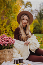 Ukrainian woman online ruslana from vinnitsa with Blonde hair age 28 photo-8