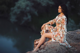 Pretty girl darya from warsaw with Black hair age 25 photo-15