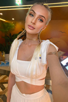 Pretty girl irina from london with Blonde hair age 35 photo-10