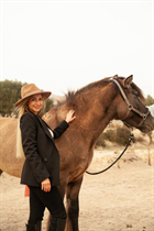 Bride from alicante dariia with Light Brown hair age 37 photo-3