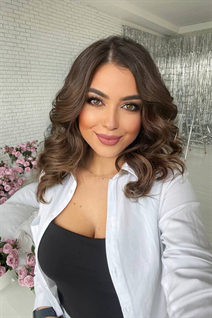 Belle femme ukrainienne alena de kiev aux cheveux Brunette, age 28