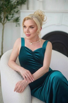 Ukrainian bride iryna from kyiv with Blonde hair age 43 photo-3