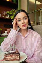 Ukranian bride irina from kyiv with Black hair age 44 photo-1