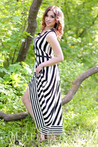 Beautiful Ukrainian girl anna from konstantinovka with Dark Brown hair age 37 photo-22