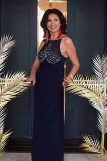 Wife from Ukraine olena from kyiv with Dark Brown hair age 59