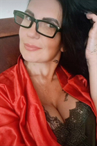 Ukrainian jolie fille oksana de kropivnitskiy avec Noirs cheveux, âge 50 photo-15