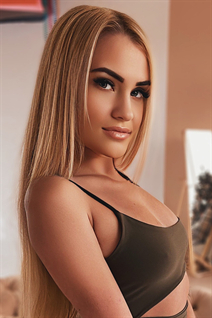 Beautiful woman of ukrainian julia from nikolaev with Blonde hair age 34