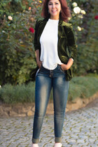 Ukrainian woman online larisa from dnepr with Dark Brown hair age 60 photo-10