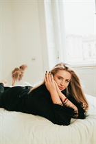 Dama ucraniana viktoriia de khmelnitsky con pelo Rubio y edad 21 photo-31