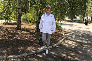 Bride from Ukraine landysha from polohy with Dark Brown hair age 63 photo-10