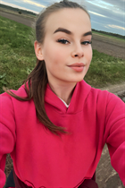 Belle femme ukrainienne khrystyna de lvov avec Chatain clairs cheveux, âge 20 photo-10