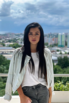 Belle femme ukrainienne célibataire anastasiia de kharkov avec Noirs cheveux, âge 30 photo-1