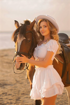 Rencontre femme ukrainienne alena de kremenchuk avec Blond cheveux, age 33 photo-5