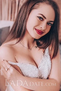 Pretty Ukraine girl lilya from dnepr with Dark Brown hair age 25