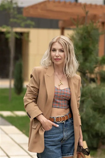 Femmes célibataires en Ukraine tatiana de minsk avec Blond cheveux 46