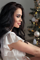 rotterdam bride natalia with Dark Brown hair age 32 photo-20