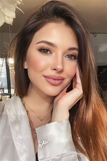 Beautiful Ukrainian bride olga from kiev with Light Brown hair age 28