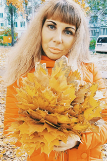 Ukrainian jolie fille marina de kharkov avec Blond cheveux, âge 40