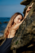 Jolie fille victoria de porto avec Chatain clairs cheveux, âge 45 photo-15