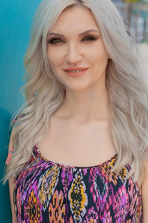 Dating ukrainian girl irina from odessa with Blonde hair age 40