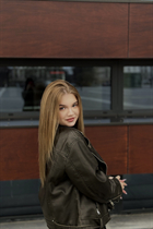 Jolie fille oksana de wroclaw avec Blanc gris cheveux, âge 24 photo-9