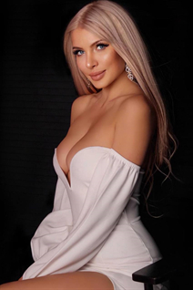 Perfect woman nadiia from tbilisi with Blonde hair age 30