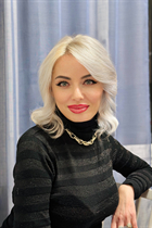 Beautiful woman of ukrainian elena from dnipro with Blonde hair age 49 photo-16