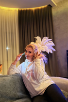 Beautiful ukrainian girl nadezhda from kiev with Blonde hair age 41 photo-5