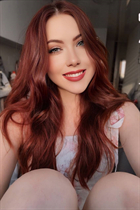 Femme parfaite olesya de paris avec Chatain clairs cheveux, âge 19 photo-46