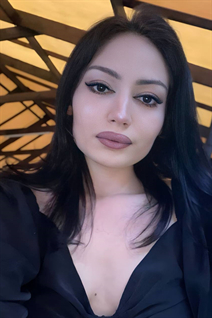 Dating ukrainian woman anastasia from rivne with Black hair age 22