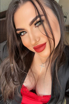 Single Ukrainian lady snezhana from lutsk with Black hair age 34 photo-7