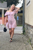 Ukrainian wife liubov from kiev with Blonde hair age 33 photo-9