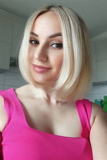 Belle fille allemande ivanna de frankfurt avec Blond cheveux 33 ans