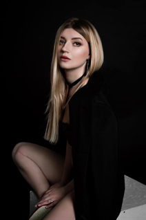 Ukrianian women alena from odessa with Blonde hair age 27