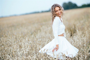 Belle femme allemande tatiana de munich avec Blond cheveux 36 ans photo-19