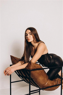 Ukrainian girl model anna from pervomaisk with Dark Brown hair age 22 photo-5