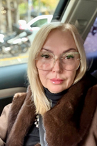 madrid bride anna with Blonde hair age 55 photo-1