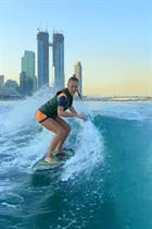 Mujer perfecta valentina de dubai con pelo Marrón claro y edad 31 photo-11