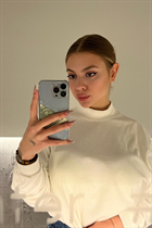 Ukrainian woman for dating julia from odessa with Light Brown hair age 23 photo-2