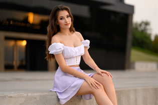 Lady from Ukraine nataliya from nikolaev with Dark Brown hair age 23 photo-14