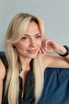 hull mariée daina avec Blond cheveux, âge 43 photo-66