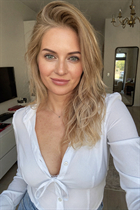Jolie fille iryna de burgas avec Blond cheveux, âge 42 photo-1
