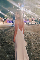 Dating a german girl irina from berlin with Blonde hair 41 years old photo-54