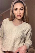 Girl from poitiers olga with Light Brown hair age 36 photo-5