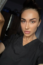 Dating a german girl margarita from berlin with Black hair 31 years old photo-22