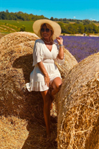 Date ukrainian tatiana from chernivtsi with Blonde hair age 46 photo-4