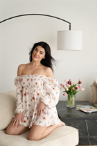 Single Ukrainian bride victoria from odessa with Dark Brown hair age 35 photo-1