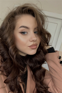 Dating moldovan girl vlada from taul with Dark Brown hair age 22