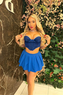 Belle femme bresilienne laisla de sao paulo avec Blond cheveux 23 ans