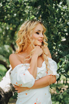 Ukrainian woman online alona from kiev with Blonde hair age 34 photo-1